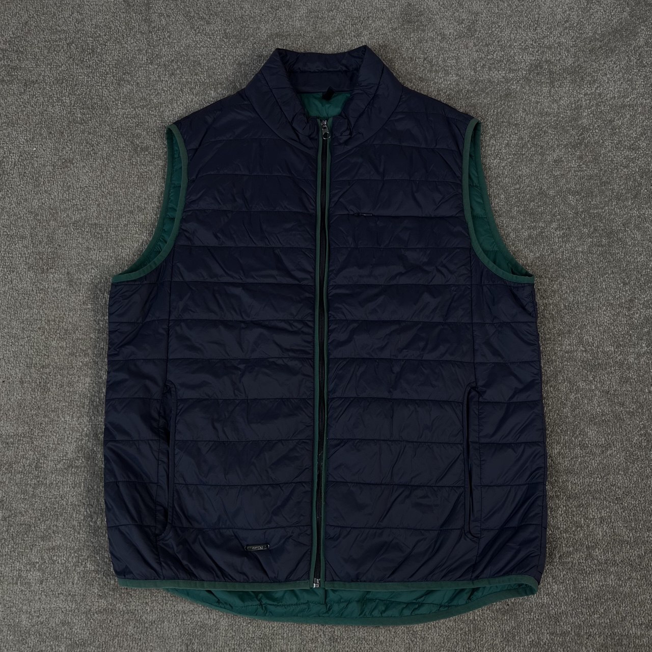 جلیقه پفری Burton of London مردانه – اورجینال | استوک مارکباز