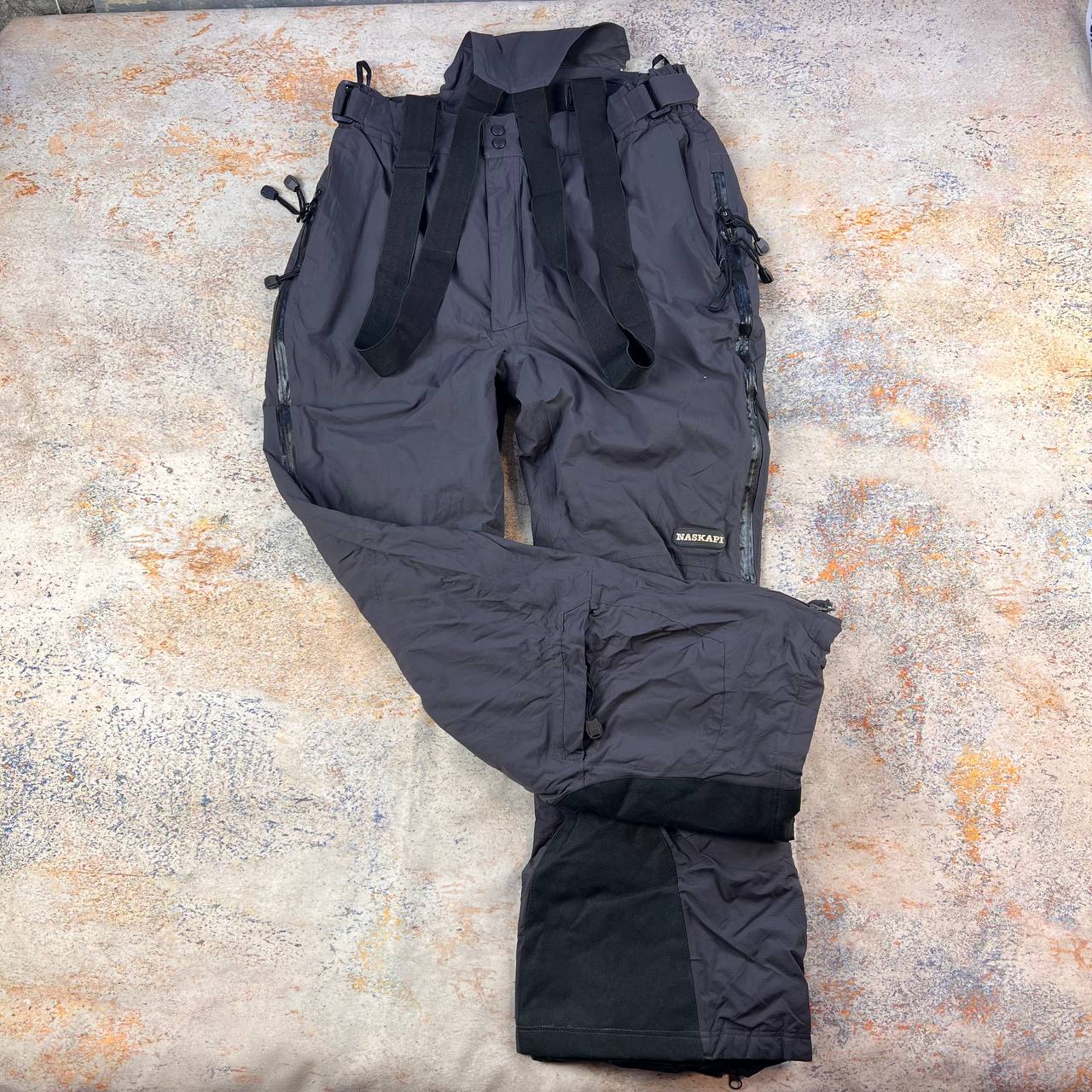 شلوار اسکی بندی استوک اورجینال-برند NASKAPI سایز XL   – استوک مارک باز