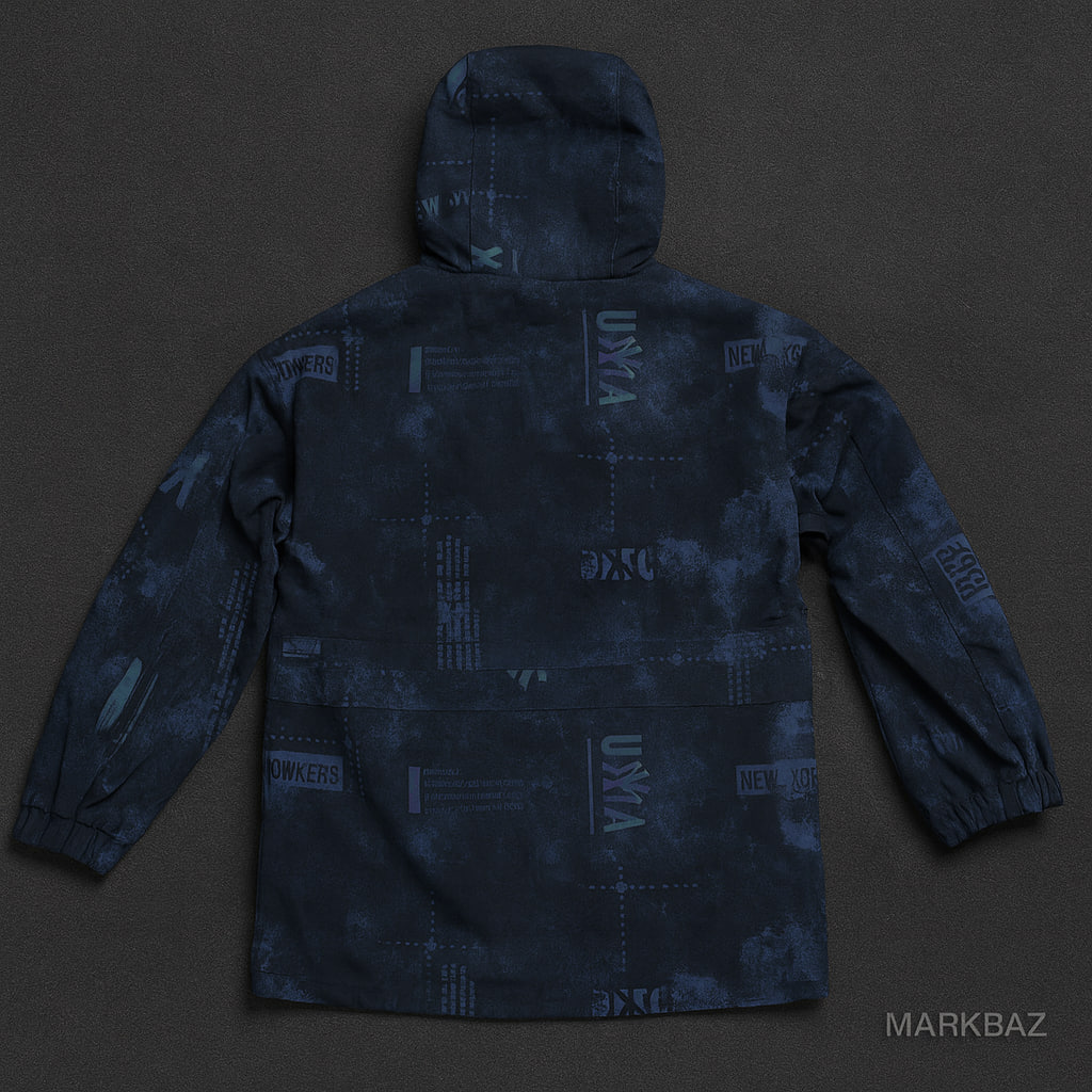 کت بارانی مردانه طرح‌دار لارج – استایل خیابانی مقاوم در برابر باران