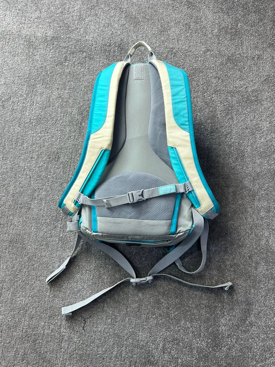 کوله‌پشتی اورجینال Columbia مناسب کوهنوردی 18 لیتری